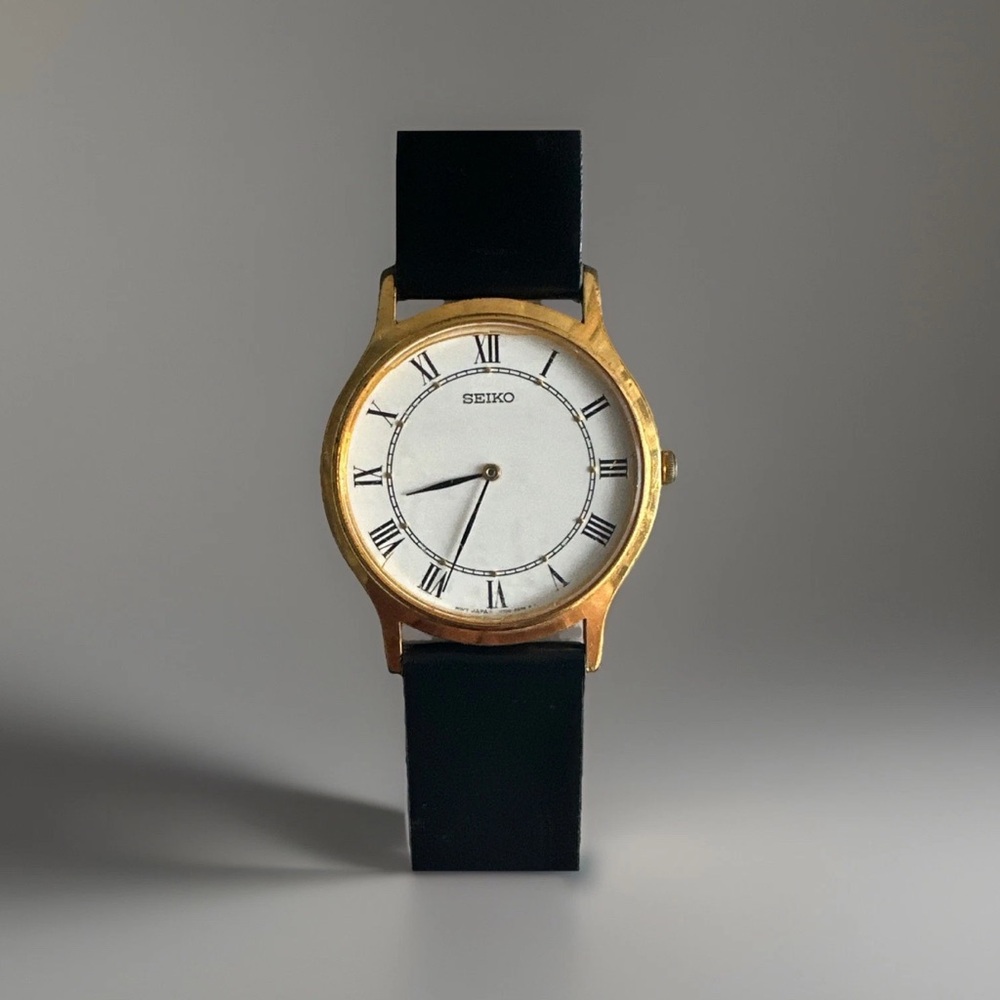 Minimalist Vtg Seiko Watch Gold & Black Roman Numerals, Japan Quartz Classic